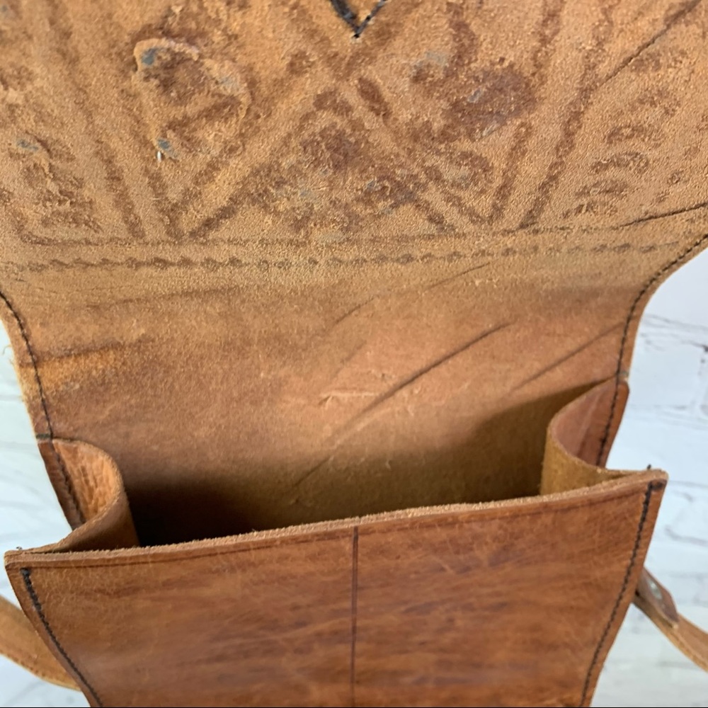 Vintage Brown Boho Leather Crossbody Bag - Picture 7 of 8